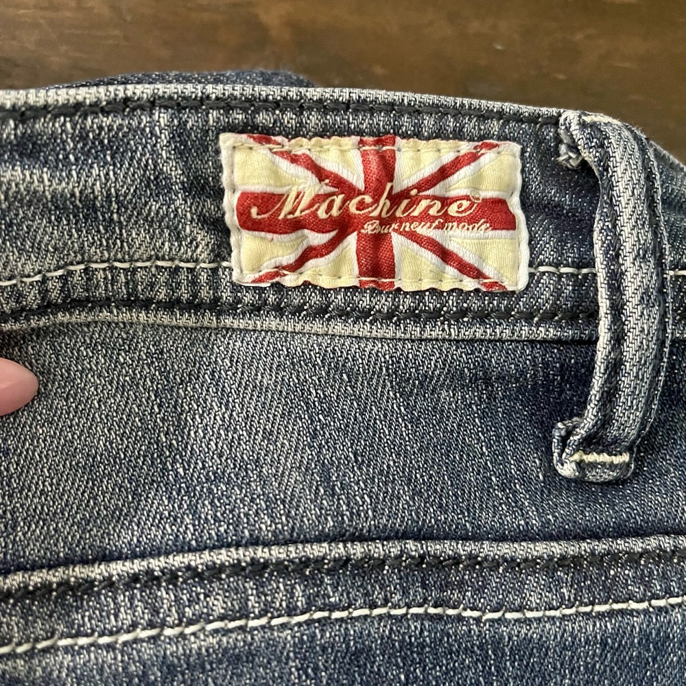 NWT Machine Distressed Denim Jeans from Modern Vintage Boutique Sz 9 - Picture 11 of 12